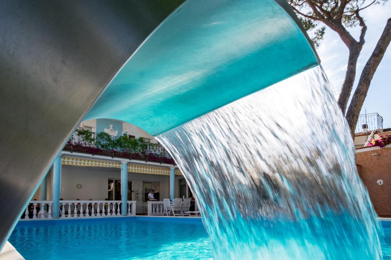 Hotel Villa Dei Fiori - Sul Mare Con Piscina Визербелла Экстерьер фото