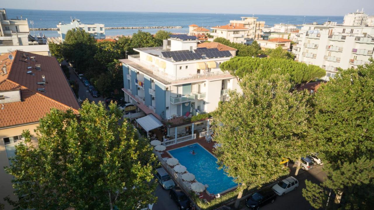 Hotel Villa Dei Fiori - Sul Mare Con Piscina Визербелла Экстерьер фото