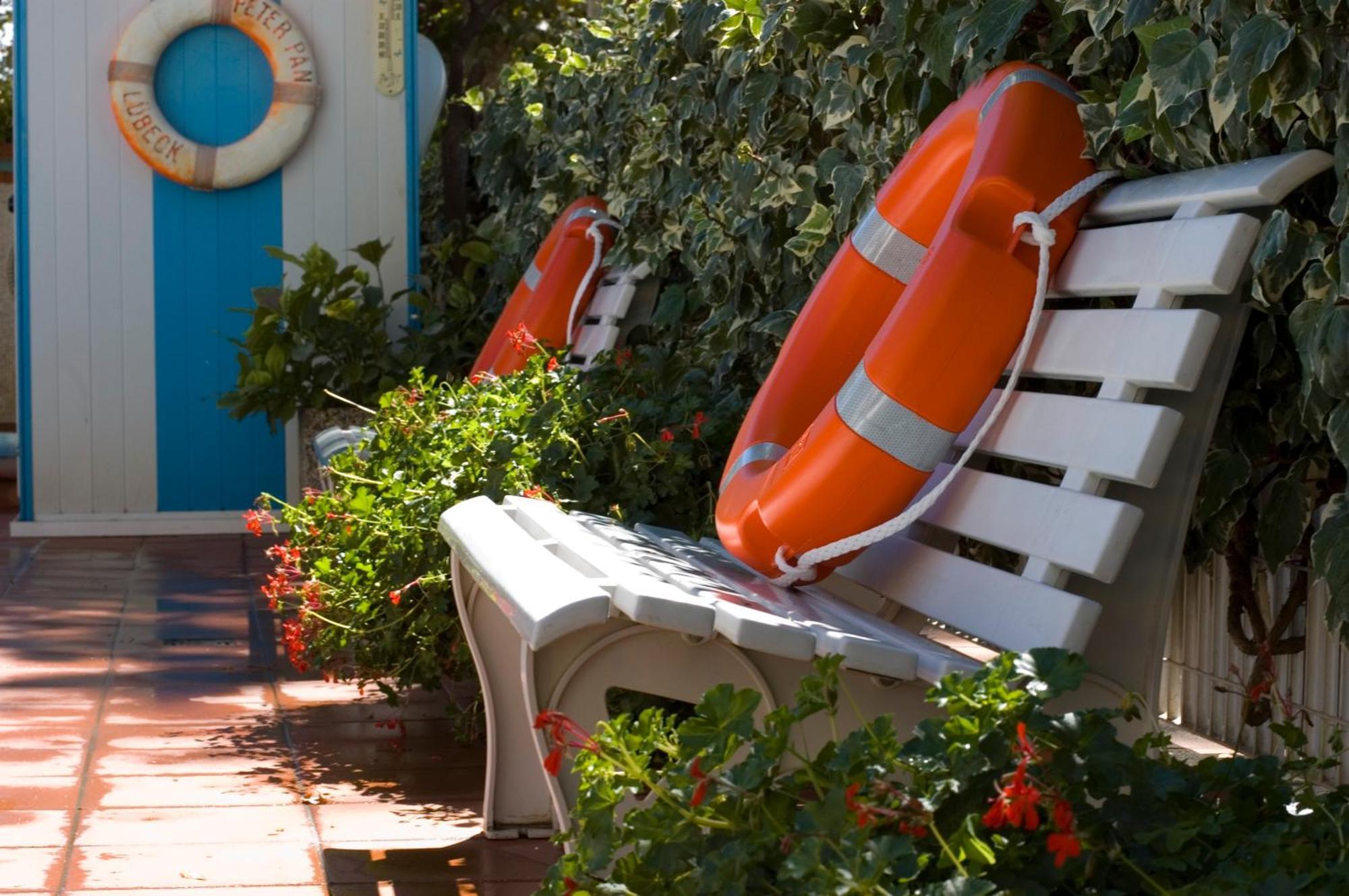 Hotel Villa Dei Fiori - Sul Mare Con Piscina Визербелла Экстерьер фото